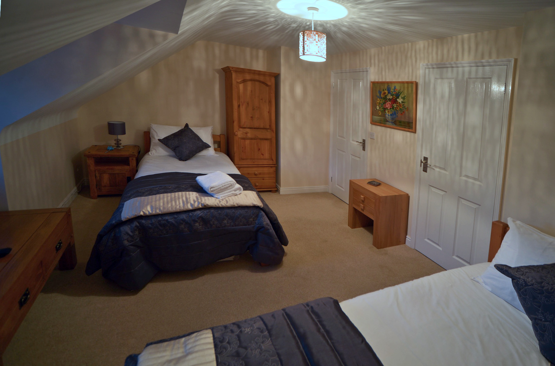 Mews Hill first floor twin with en-suite.jpg